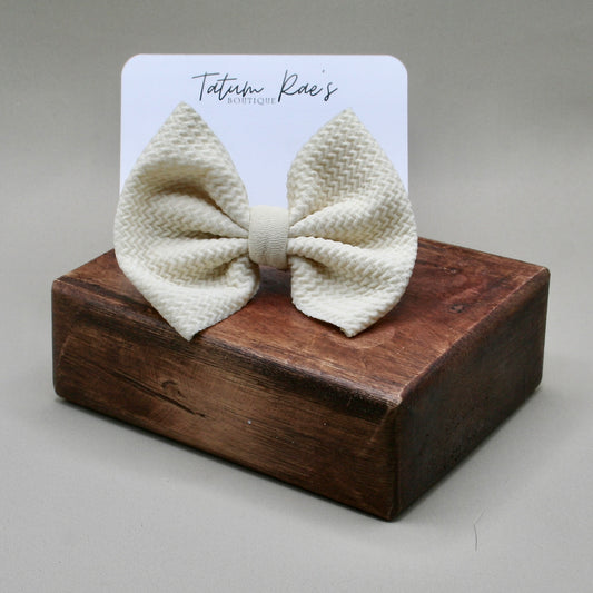 Cream Clip Bow