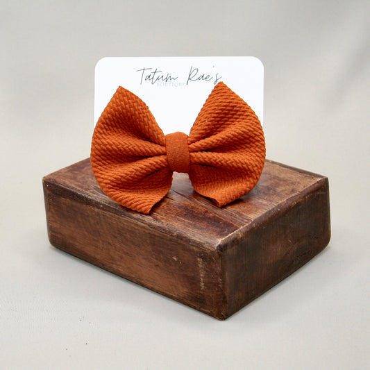 Paprika Clip Bow