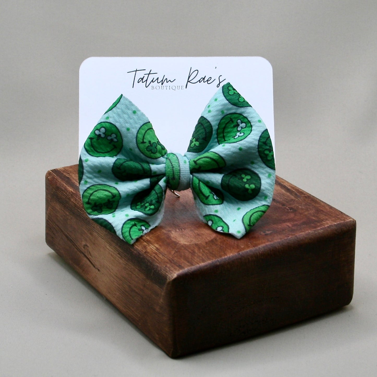 Shamrock Smiles Clip Bow