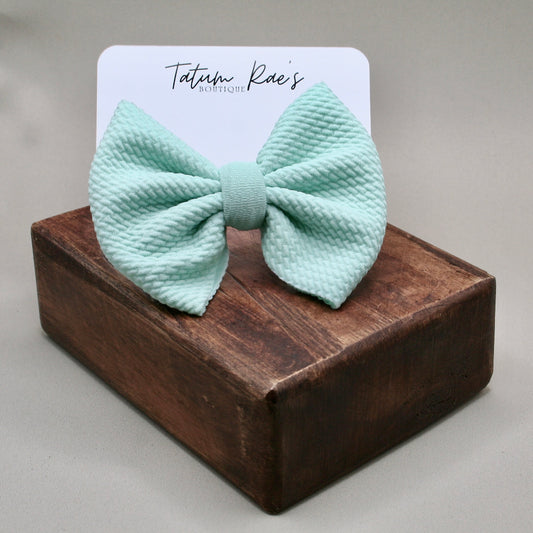 Mint Clip Bow