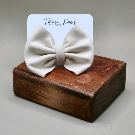 Pearl Clip Bow